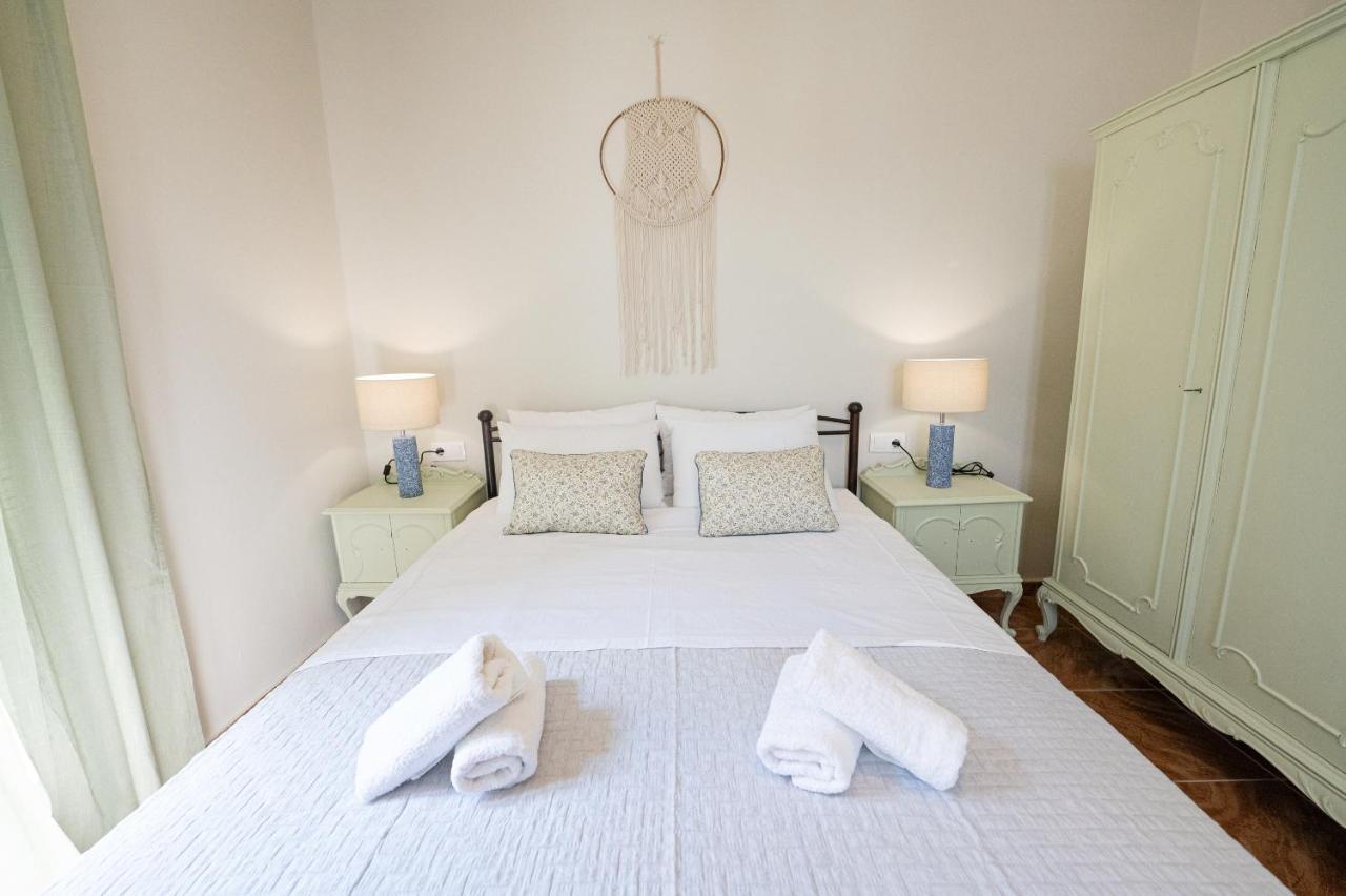 Sunny Yard Apartments Poros Town Extérieur photo